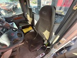 Cab with Seats/armrests