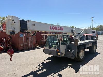 1997 Lorain LCD150 15 lb 4x4 رافعة للطرق الوعرة