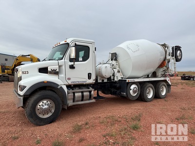 2025 Western Star 4700 10x4 Mixer Truck