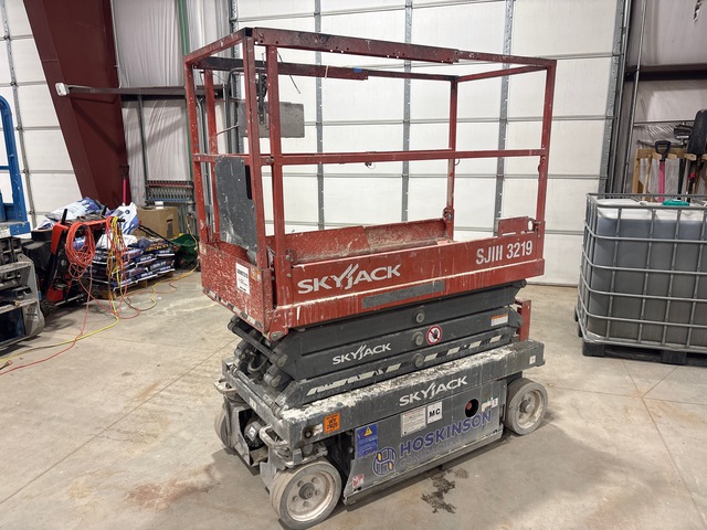 2017 Skyjack SJIII 3219 Electric Scissor Lift