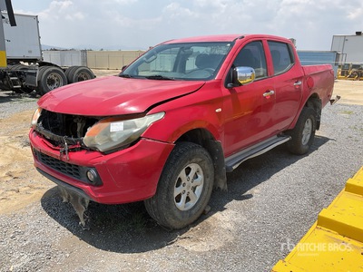 2016 Mitsubishi L200 4x4 Crew Cab Camioneta (Solo Partes) / Parts Only Pickup (Inoperable)