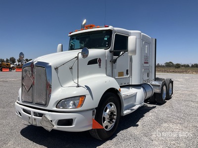 2019 Kenworth T660 6x4 Tractocamion con Dormitorio / Sleeper Truck Tractor