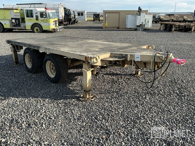 2007 Utility Tool & Body XM1061A1 Flatbed Trailer