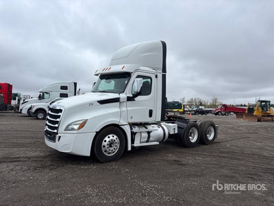 2020 Freightliner Cascadia 126 6x4 Day Cab Truck Tractor