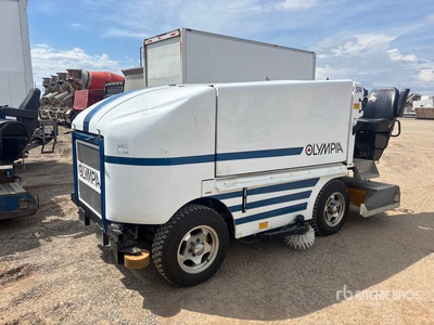 2014 Olympia Millennium Ice Resurfacer