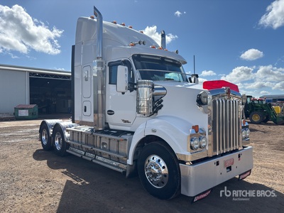 2021 Kenworth T610SAR 6x4 T/A Sleeper Truck Tractor