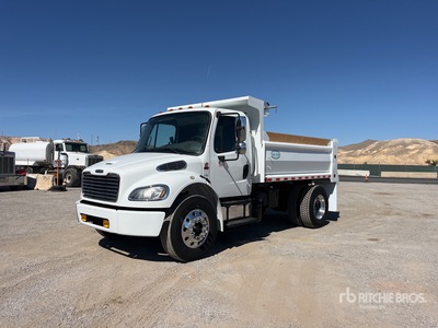 2014 Freightliner M2106 4x2 S/A Camión dumper