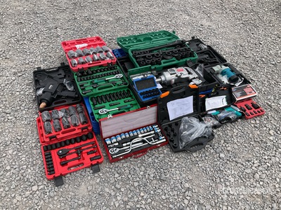 Quantity of (17) Boxes of 2026 OKG OK17 Lote de Dados para Reparacion Automotriz (Sin Usar) / Socket Auto Repair Tool Kit أدوات يدوية متنوعة (Unused)