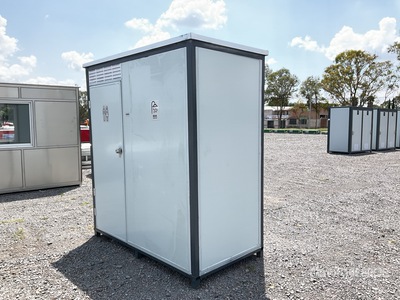 2026 S & C RS-SH 6 ft 11 in x 3 ft 7 in 1 Person Skid-Mounted Baño Portatil (Sin Usar) / Portable Toilet (Unused)