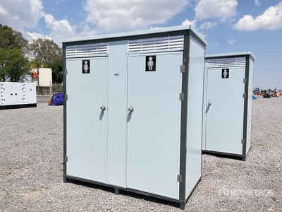 2026 S & C RS-D 6 ft 11 in x 3 ft 7 in 2 Person Baño Portatil (Sin Usar) / Portable Toilet (Unused)