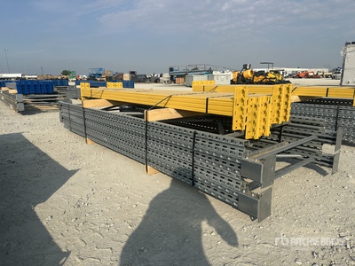 Yellow Grey Pallet Carrier Scaffolding