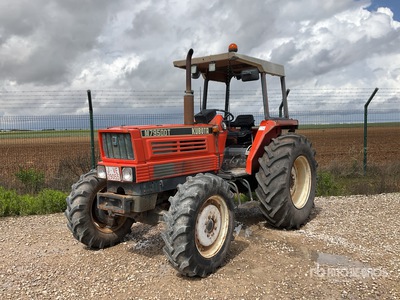 1988 Kubota M7950DT 4WD Tractor
