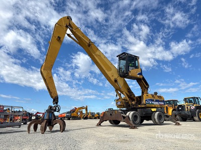 2005 Cat M325C Wheel Material Handler