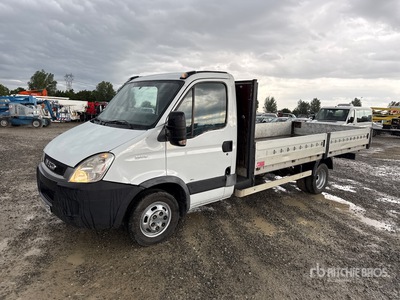 2007 Iveco Daily 35C15 شاحنة مسطحة
