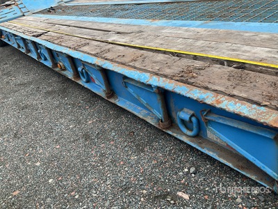 1990 Challenger T/A Single Drop Removable Gooseneck Lowboy Trailer
