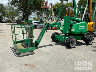 2017 JLG H340AJ 4WD Hybrid Piattaforma monobraccio articolata