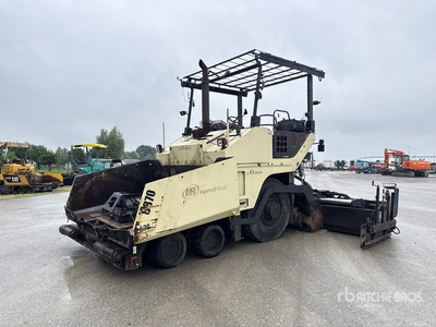 2007 ABG Titan 6870 Asphalt Paver