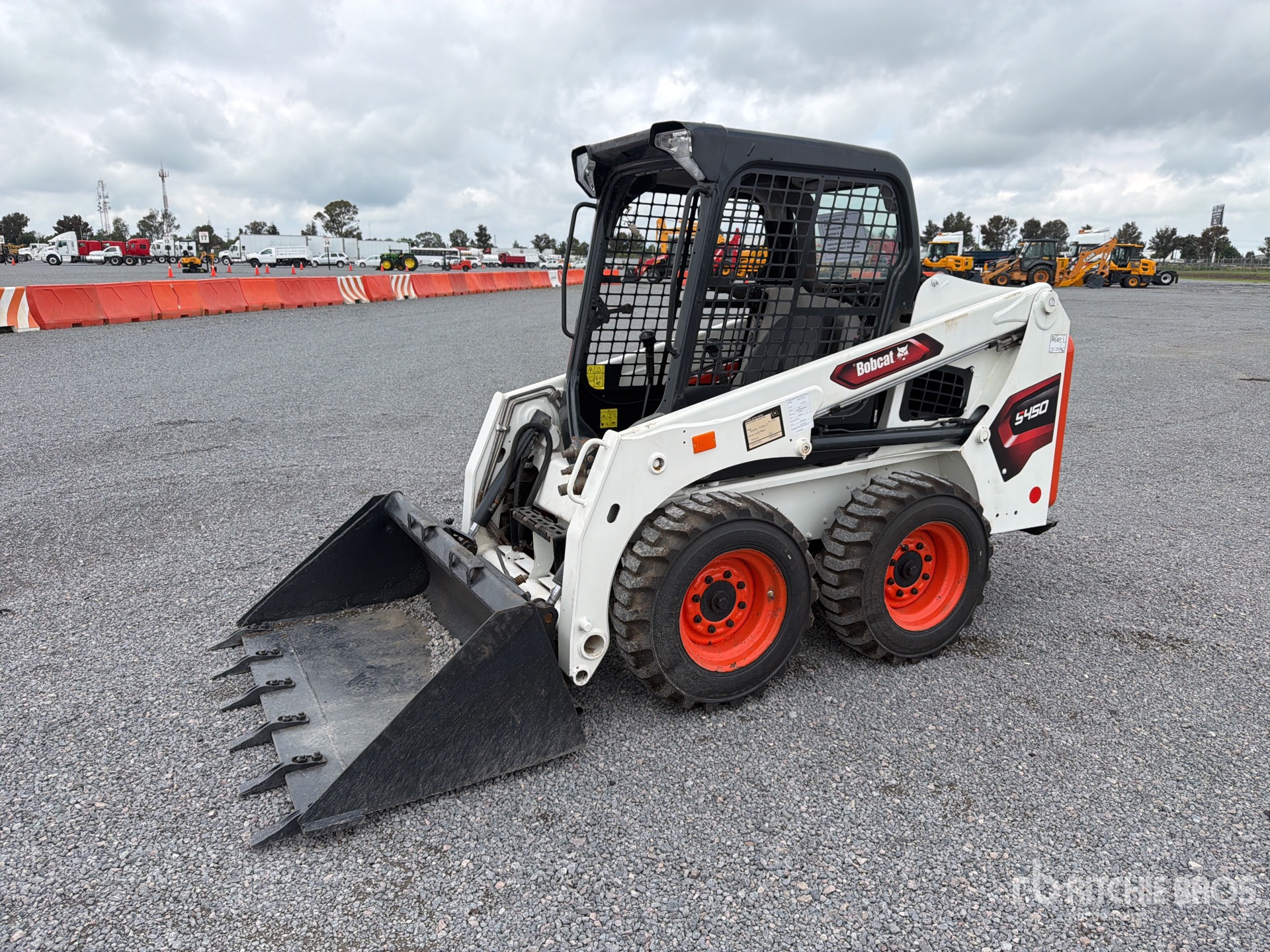 2016 Bobcat S450 Minicargador / Skid Steer Loader