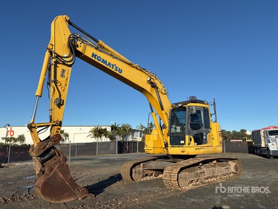 2011 Komatsu PC228USLC8 Excavadora de Cadenas