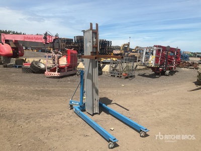 2015 Genie SLA-25 Material Hoist