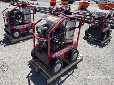 Easy-Kleen Magnum Gold Pressure Washer (Unused)