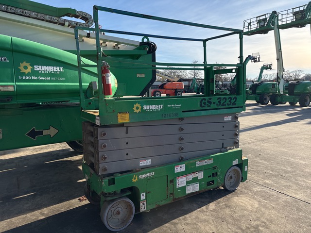 2017 Genie GS-3232 Electric Scissor Lift (Inoperable) 2017 Genie GS-3232 Electric Scissor Lift (Inoperable)