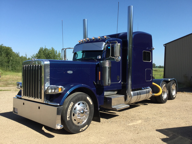 2017 Peterbilt 389 T/A Sleeper Truck Tractor