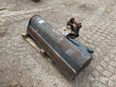 48 in Hydraulic Tilting Excavator Bucket