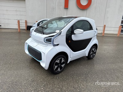 XEV Yoyo electric mini car, 2-seater Auto