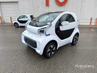 XEV Yoyo electric mini car, 2-seater Auto