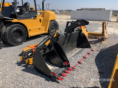 Lote de Ejes, Brazos Frontales y Traseros para Retroexcavadora / Front Arms, Boom and Stick with Axles Backhoe Attachment