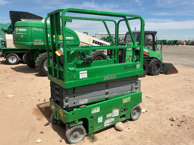 2017 Genie GS-1930 Electric Scissor Lift 2017 Genie GS-1930 Electric Scissor Lift