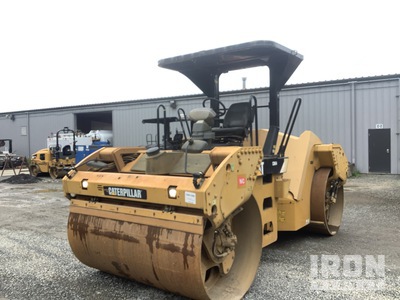 2014 Cat CB64 Dubbele trommelwals