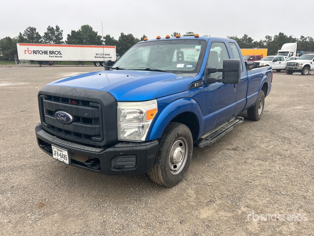 2016 Ford F-350 XL 4x2 Extended Cab Pickup