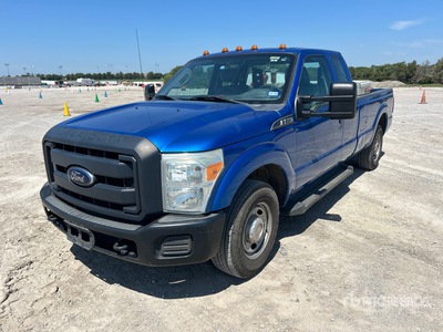 2016 Ford F-350 XL 4x2 Extended Cab Pickup