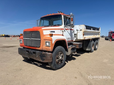 1987 Ford LNT9000 6x4 を見 Dump Truck
