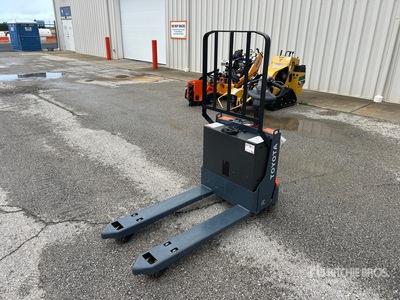 2024 Toyota 8HBW23 4500 lb Electric Pallet Jack
