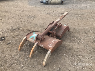 Excavator Grapple