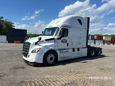 2018 Freightliner Cascadia 126 6x4 T/A Sleeper Truck Tractor