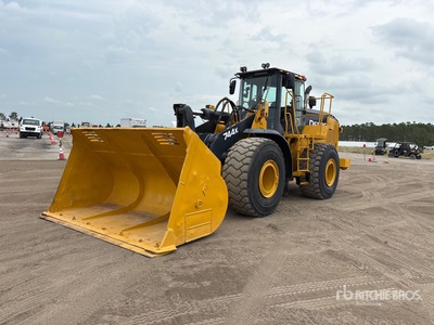 2012 John Deere 744K Wiellader