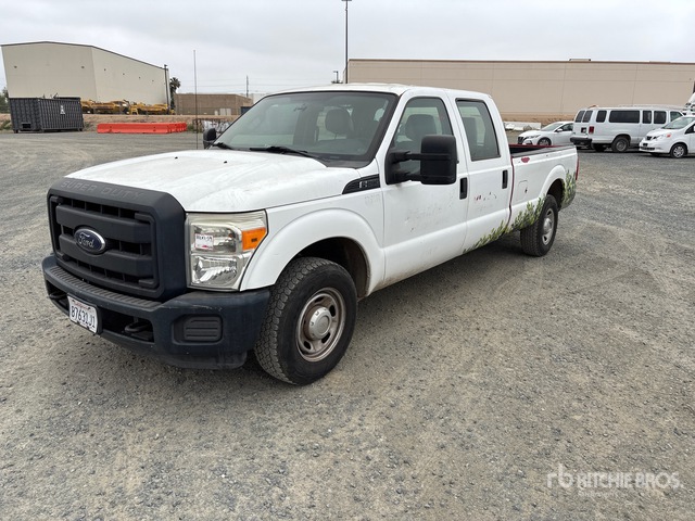 2012 Ford F-250 4x2 Crew Cab Pickup