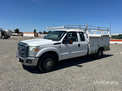 2016 Ford F-250 XL 4x2 Extended Cab Autocarro di servizio