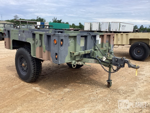 2006 US ARMY Tank Automotive Command M1102 Cargo Trailer
