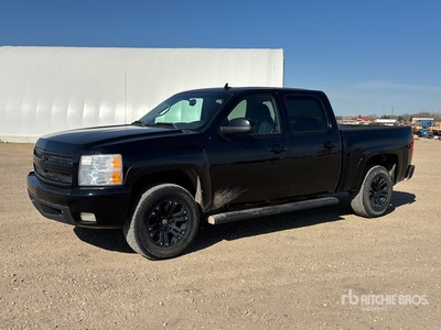 2011 Chevrolet Silverado 1500 4x4 Crew Cab Pickup