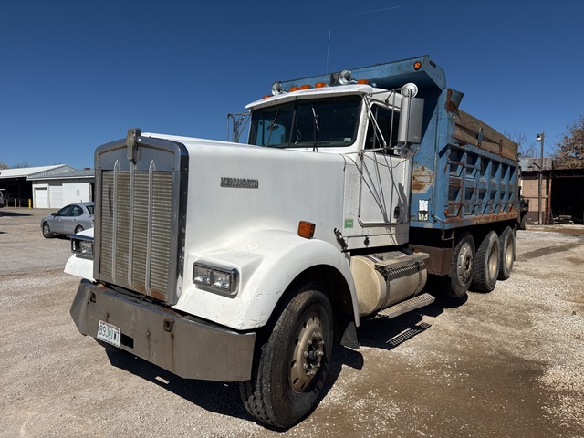 1994 Kenworth W900 8x4 Tri/A Dump Truck 1994 Kenworth W900 8x4 Tri/A Dump Truck