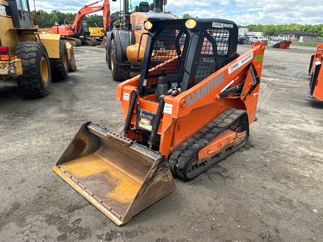 2022 Manitou 1050RT Compact Track Loader 2022 Manitou 1050RT Compact Track Loader
