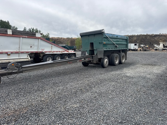 1990 Truckweld Tri/A End Dump Trailer