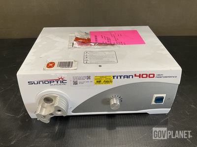 Sunoptics Titan 400HP Light Source