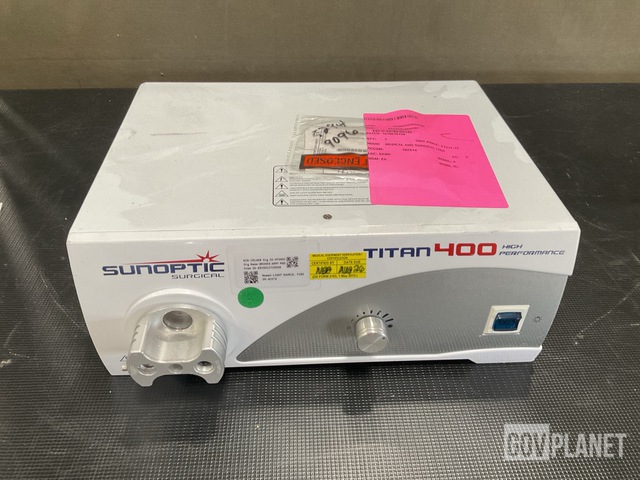 Sunoptics Titan 400HP Light Source