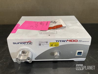 Sunoptics Titan 400HP High-Performance Light Source